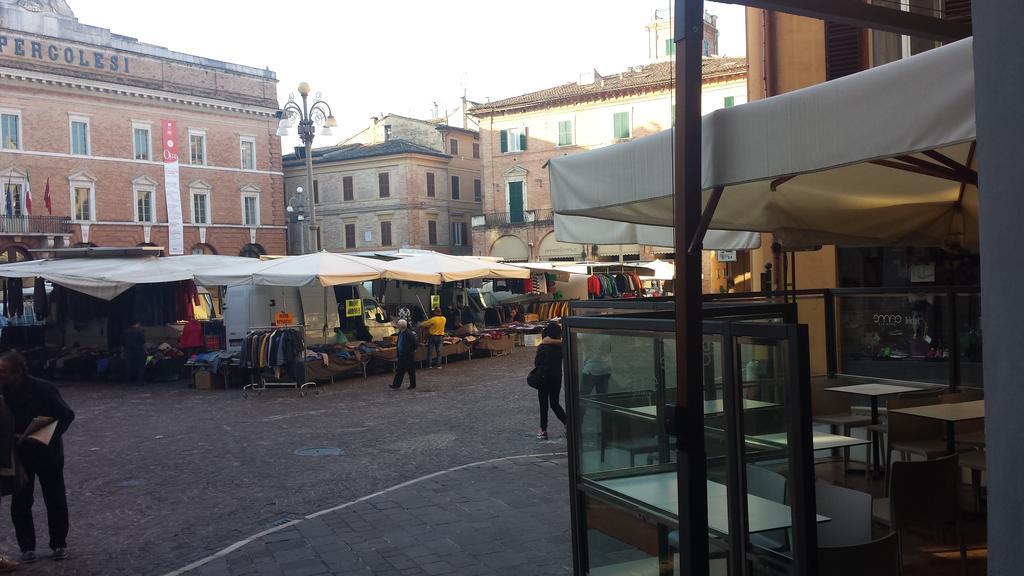 Porta Mazzini Affittacamere Jesi Exteriör bild